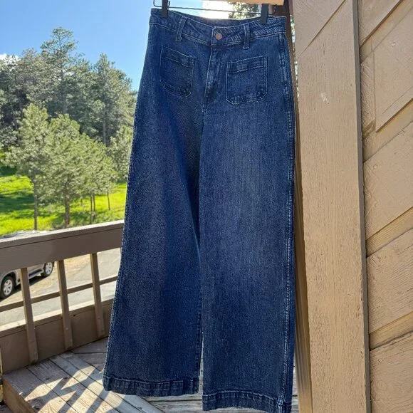 Old Navy Blue Flare & Wide Leg Jeans - Picture 3 of 10